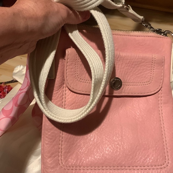 Coach Crossbody Pink Leather - Picture 3 of 10